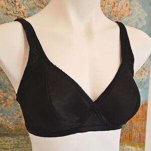 36B Vintage Shiny Black Wirefree Bra